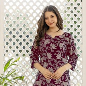 DRESSAR Women Floral Printed Rayon Short Kurta || Short Kurti For Women (Black)